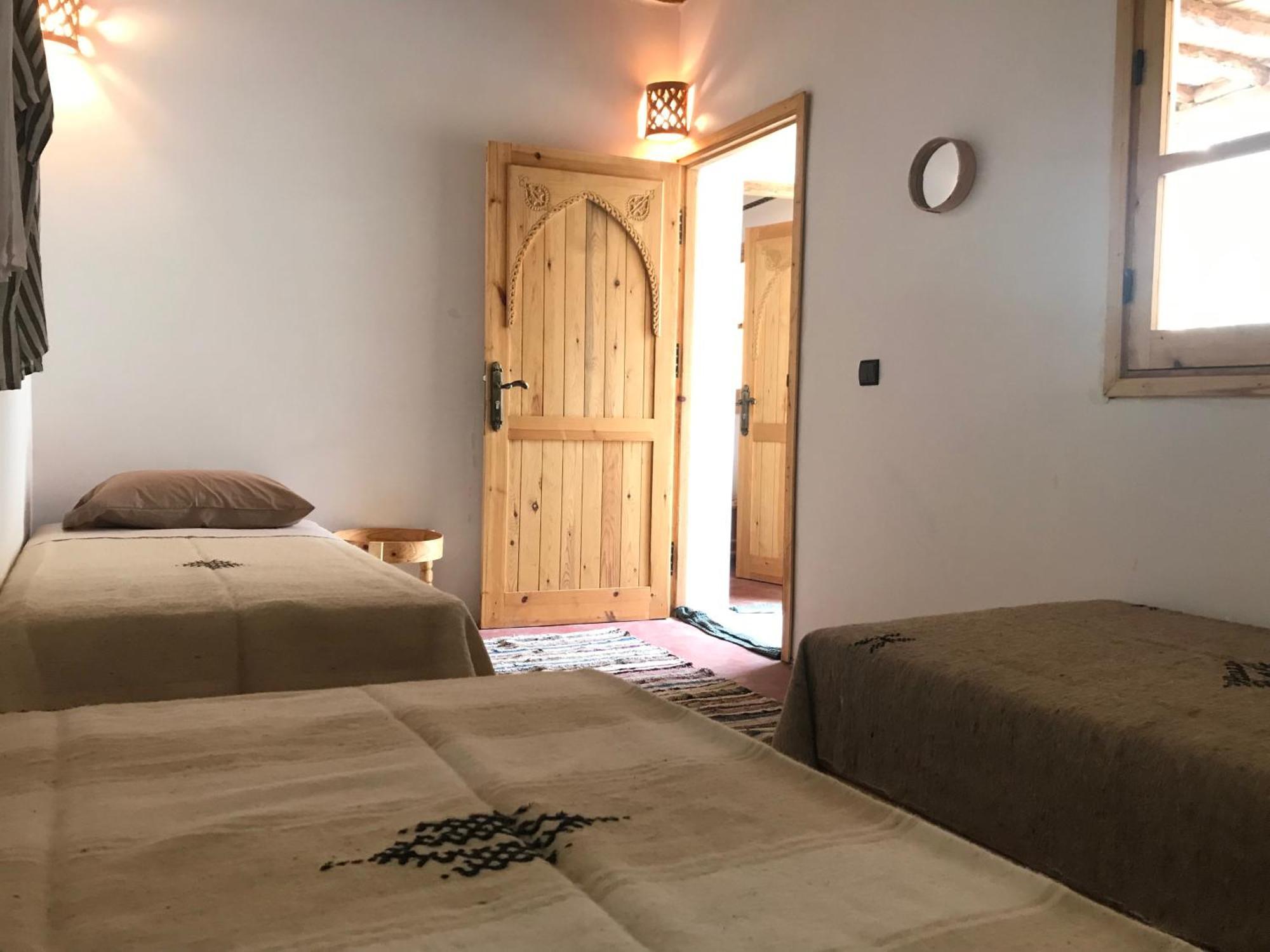 לינה וארוחת בוקר Asgaour Amlougui House מראה חיצוני תמונה
