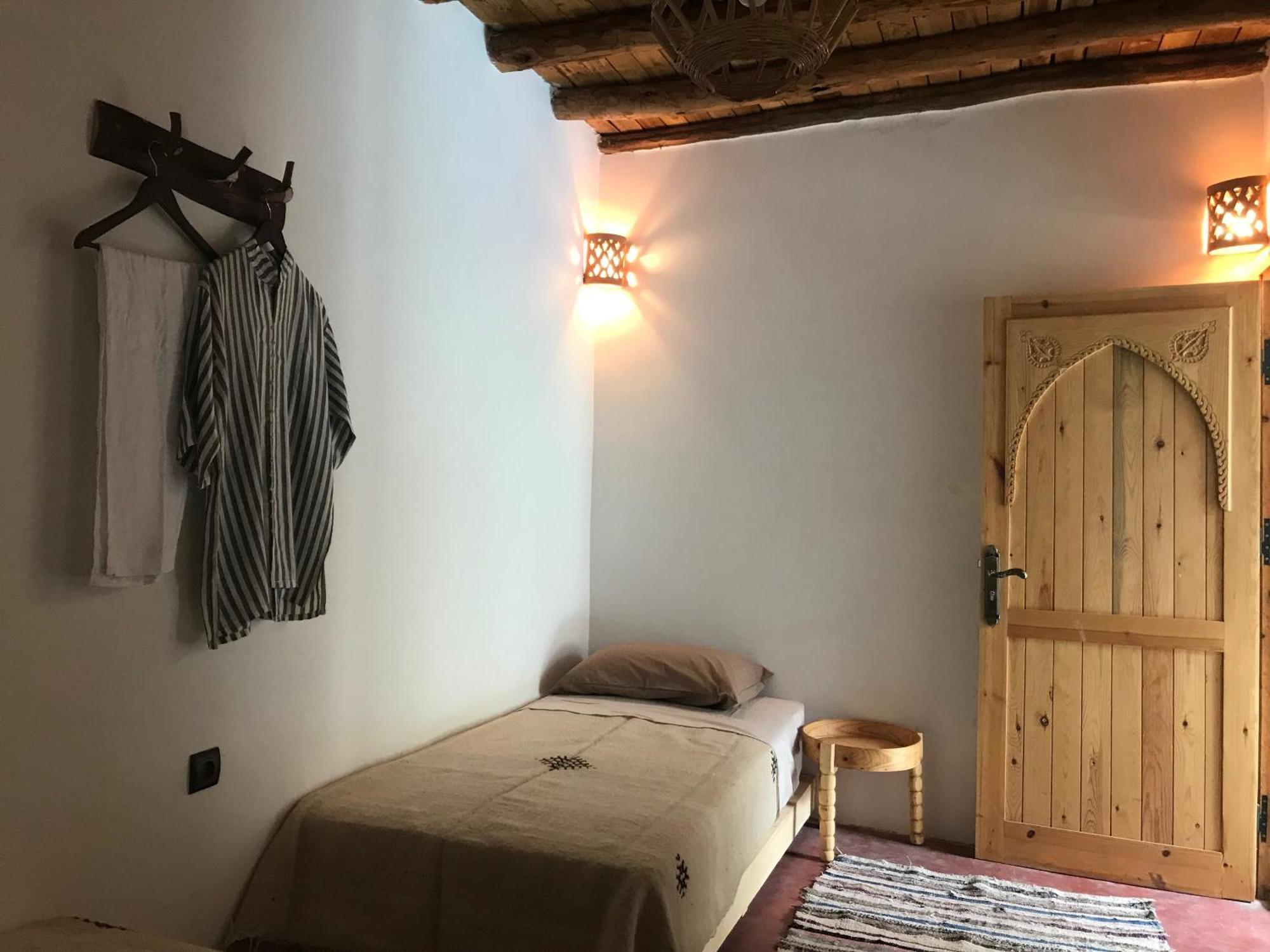לינה וארוחת בוקר Asgaour Amlougui House מראה חיצוני תמונה